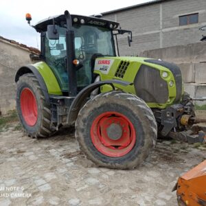 Trattore Claas Arion 640